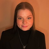 Elisabeth S.